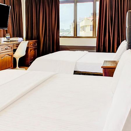 Tai Hoe Hotel Pengerang Kampung Sungai Rengit Екстериор снимка